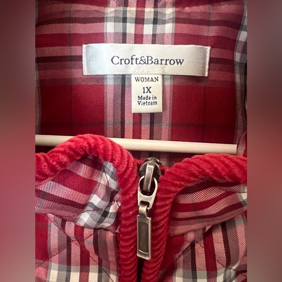 Croft & Barrow Red Plaid Quilted Vest - Picture 3 of 6